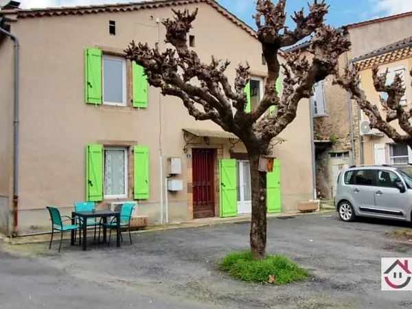Maison de famille au coeur de Venès