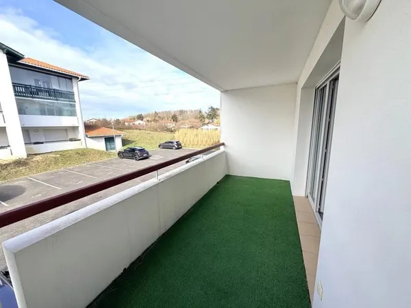 Appartement 2 pièces 44 m2 avec terrasse !