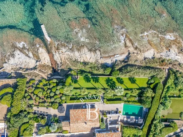 SAINT-TROPEZ - LES PARCS - VILLA 5 CHAMBRES - VUE MER PANORAMIQUE