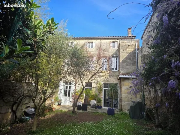 Maison de ville 9 pièces 296 m²