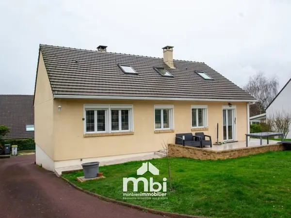beau pavillon individuel avec sous sol total