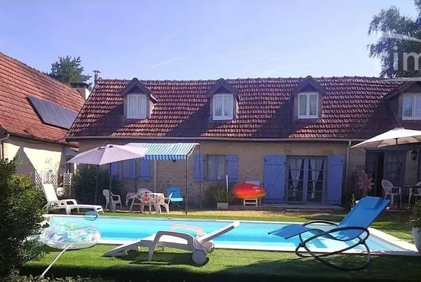 Maison et Gîte de Charme avec Piscine à Montignac