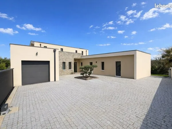 Maison 6 pièces 185 m²