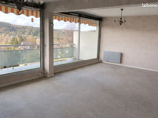 Bel appartement avec vue remarquable