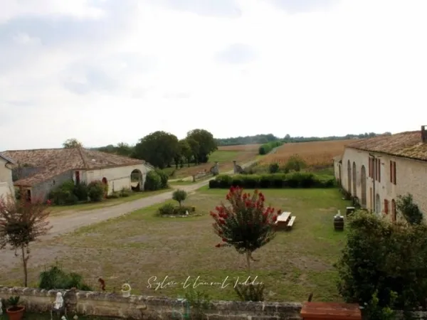 Maison 24 pièces 653 m²