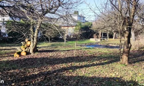 Beau terrain constructible, plat, au calme dans quartier pavillonnaire dans l'Eurométropole de Stras