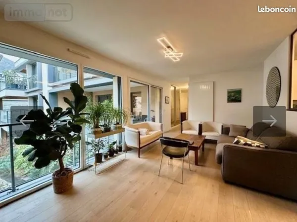 Appartement au calme triangle d'or place du lycée