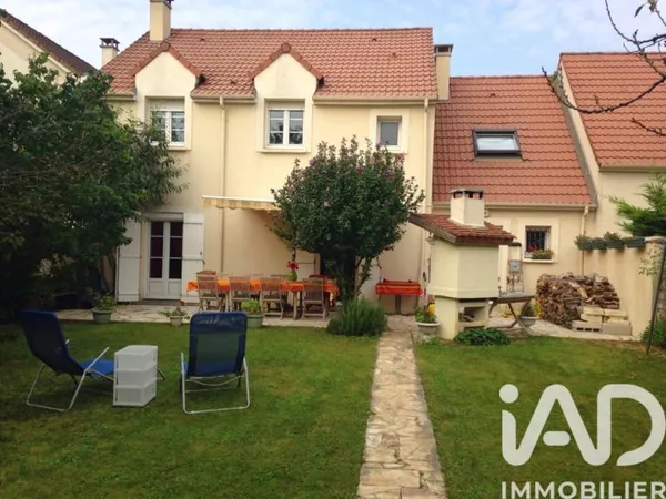 Maison 8 pièces 145 m²