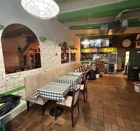 Local d'activité 77 m²