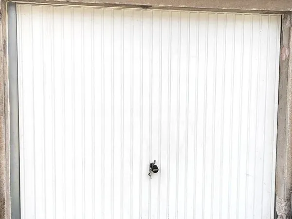 Garage / Box à louer à Alès quartier de Clavière