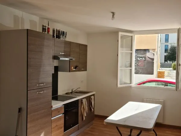 Studio bien situé
