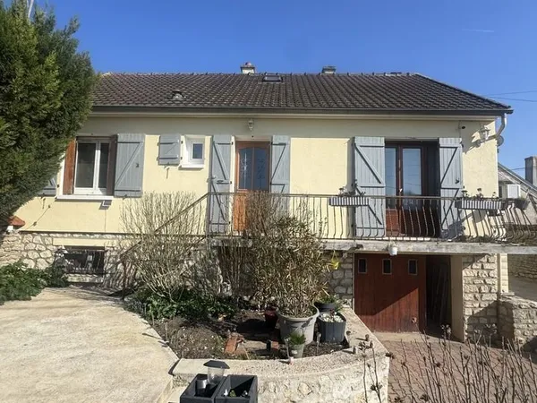 MAISON FAMILIALE DE 127 m2 SUR SOUS SOL TOTAL