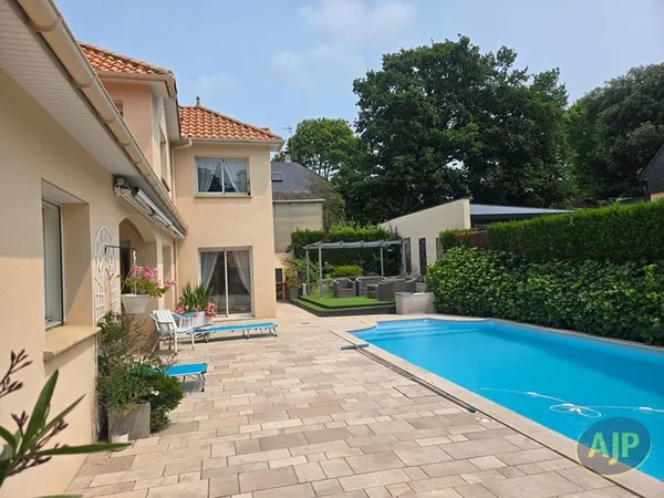 VILLA ST MARC SUR MER