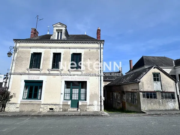 Vente maison spacieuse à rénover de 118,96 m² avec dépendances et jardin à Saint-Germain-d'Arcé (728