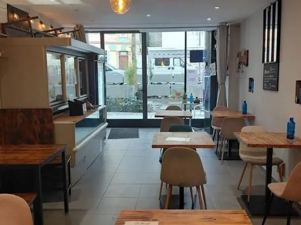 Local 2 pièces 61 m²
