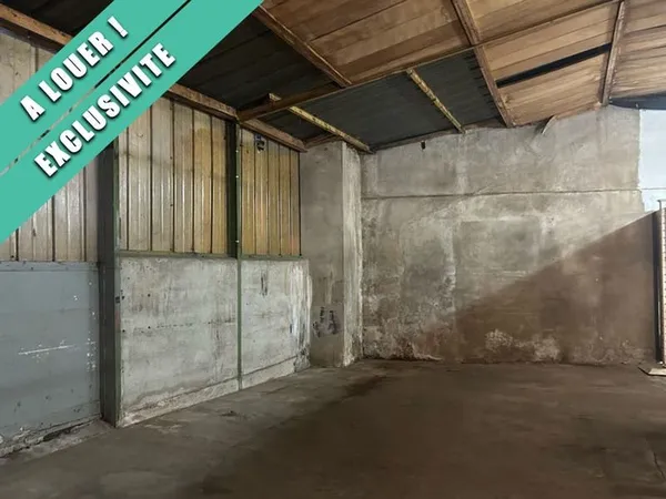 Garage à louer, idéalement situé à FLEURANCE
