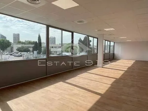 670m2 de bureaux remis à neuf