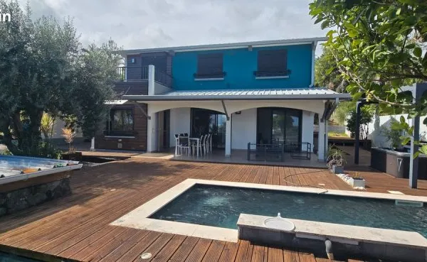 Villa meublé avec Piscine en lotissement à ste Thérèse