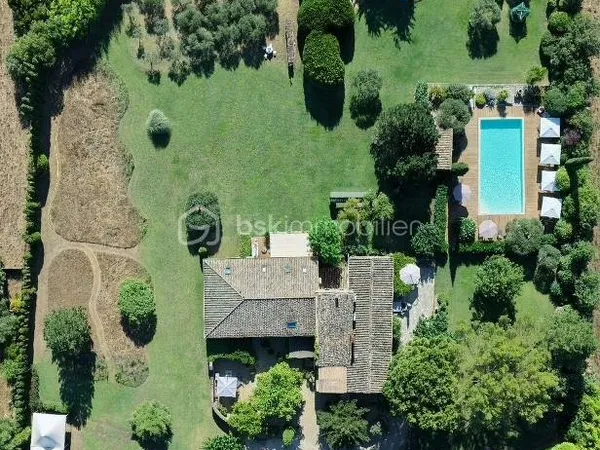 Mas provençal et gîtes • 545m2 • Vers-Pont-du-Gard