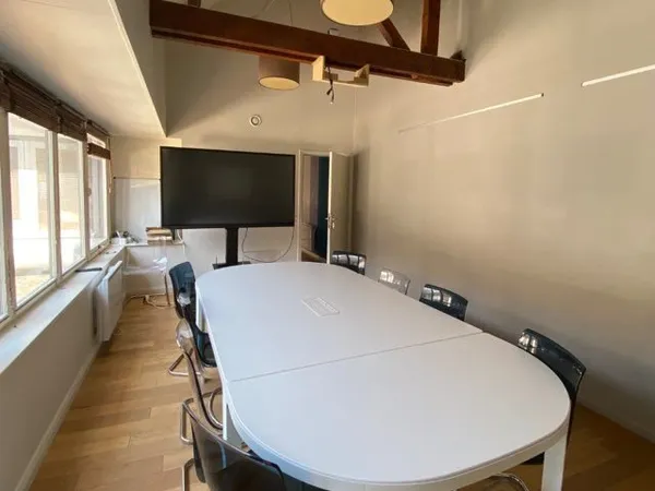 Bureau et espace de travail Location Rennes  160m² 185000€