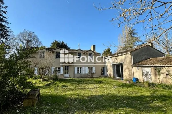 Maison 6 pièces 138 m²