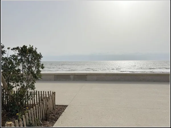 APPARTEMENT LA BAULE - FACE MER