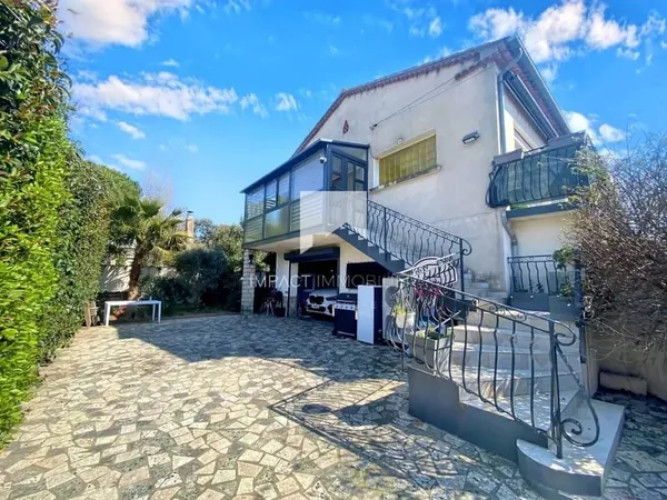 La Crau (83) - Élégant appartement-villa avec entrée indépendante, jardin, terrasse plein sud et gar