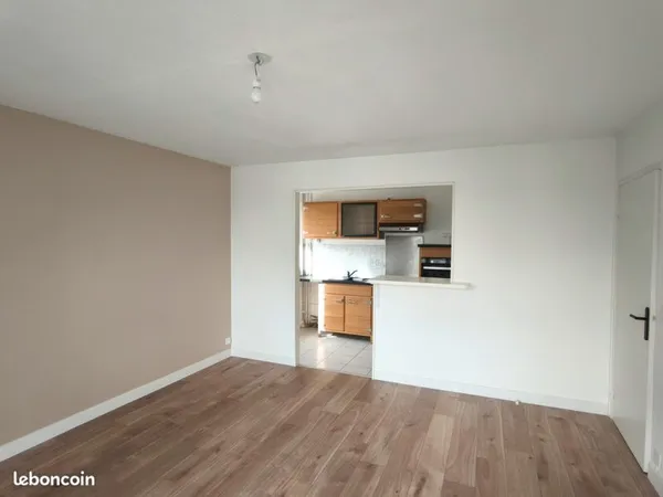 ✨ T2 rénové 48 m² avec balcon - Résidence sécurisée Évreux (rue du Parc)