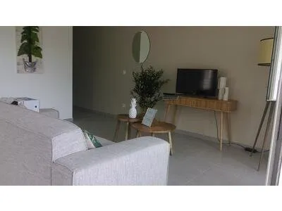 Appartement T2 récent résidence sécurisée proche CHU