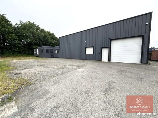 Bureaux 190 m² Cossé-le-Vivien