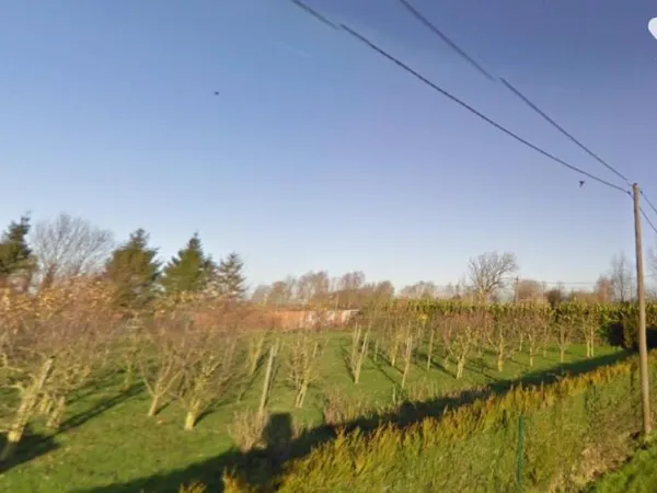 Terrain 1925 m²