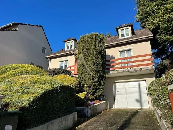 Maison 8 pièces 135 m²