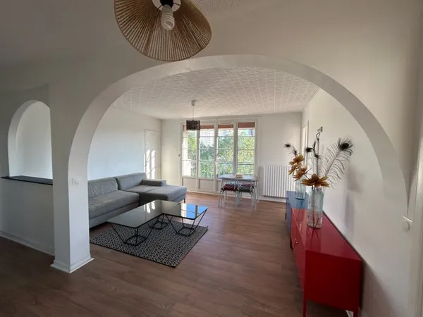 Loue appartement en colocation meublée