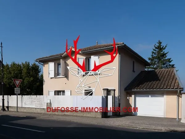 Maison à vendre à Saint Jean de Thurigneux - 5 pièces, 4 chambres