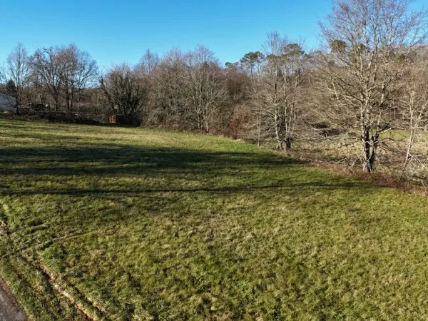 Terrain à Bâtir de 3 225 m2 - 1 500 m2 Constructibles - Projet Unique !