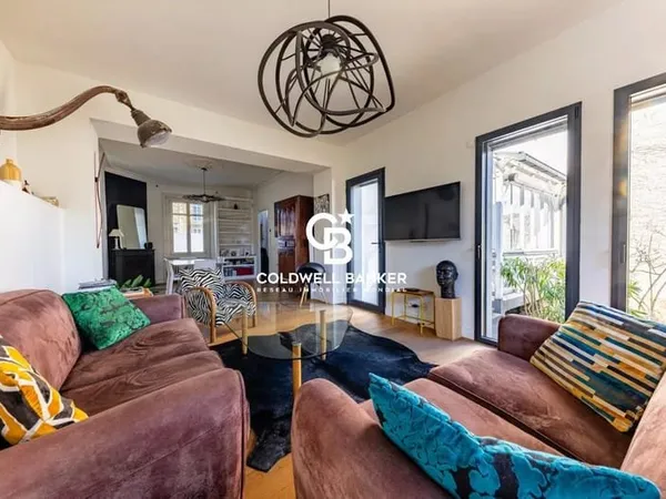 Maison 6 pièces 151 m²