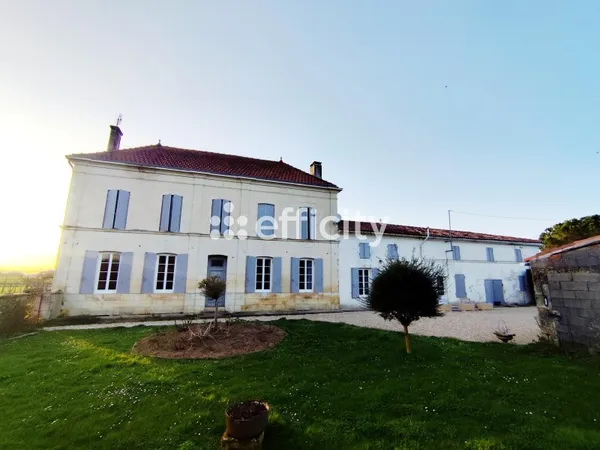 Maison 6 pièces 208 m²