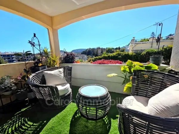 Opportunité RARE à Mandelieu , Villa à proximité immédiate d