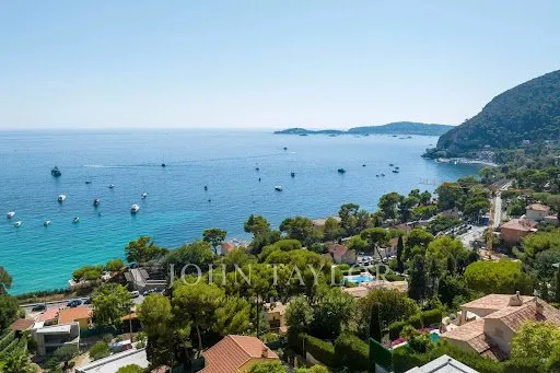 Villa 10 pièces 275 m²