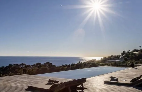Villa 7 pièces 290 m²