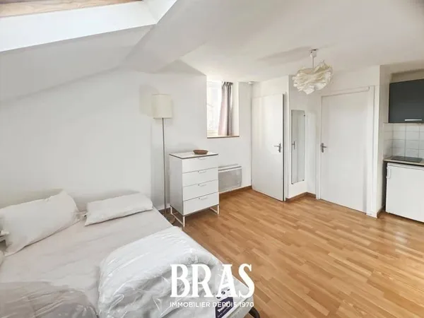 Studio 1 pièce 17 m²