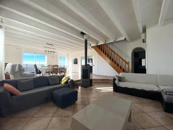 Maison 5 pièces 159 m²