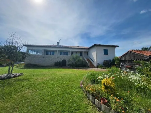 Maison 7 pièces 200 m²