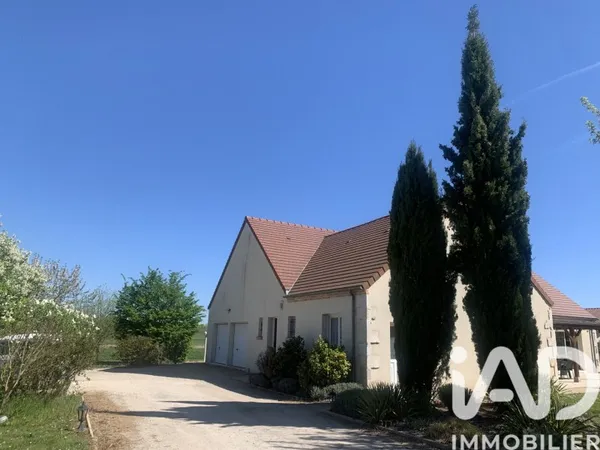 Maison 7 pièces 210 m²