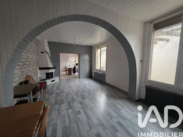 Bâtiment 248 m²