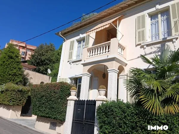 MAISON BOURGEOISE