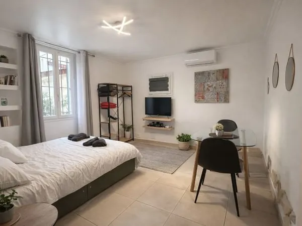 Studio 2 pièces 25 m²