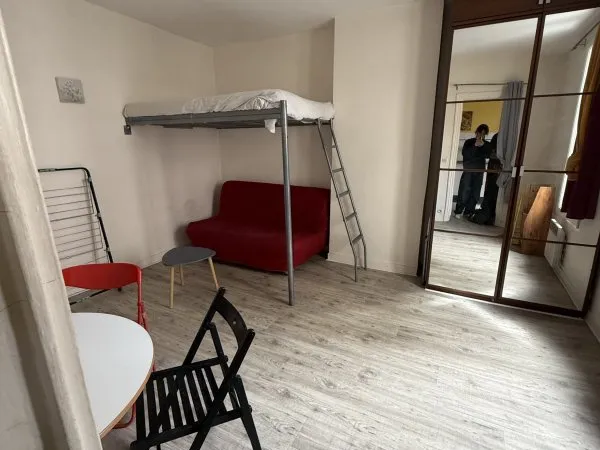 Sous-Loue appartement - 26m²