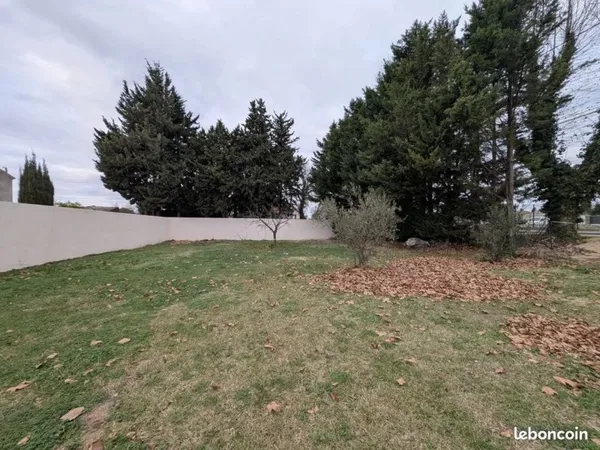 Terrain 423 m² Salon-de-Provence