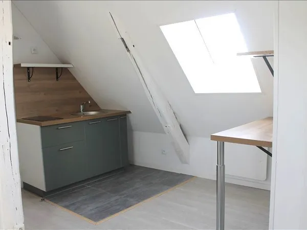 Appartement - 2ème étage - 15,45 m2 - 1 pièce - Non meublé